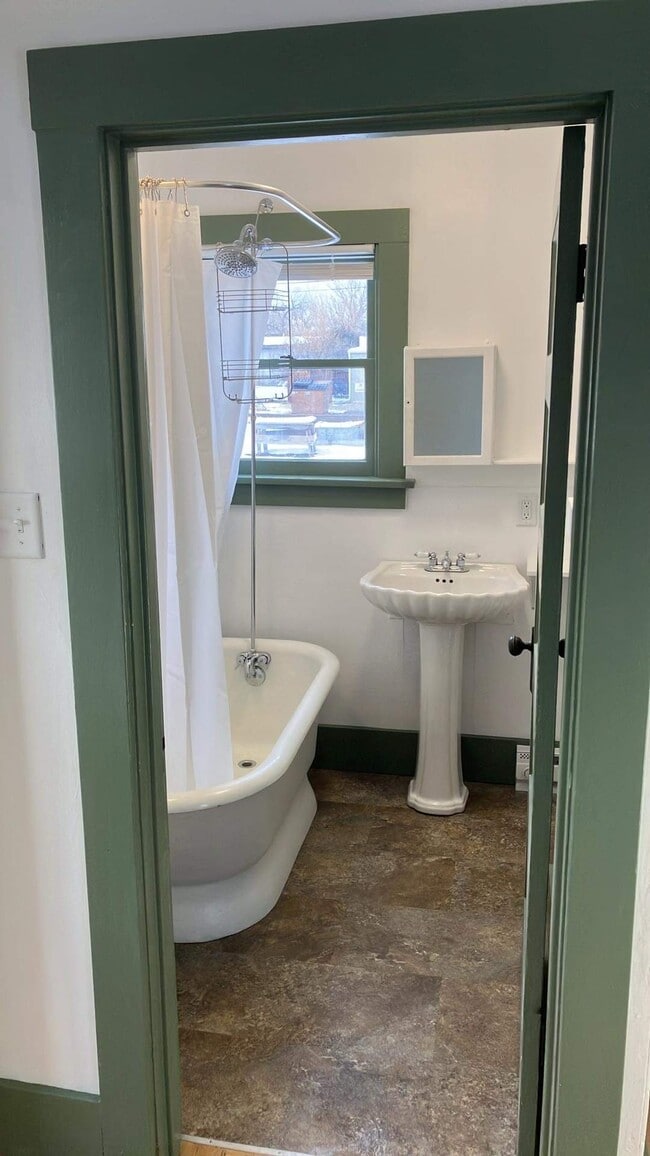 Photo - 1807 Beck Ave