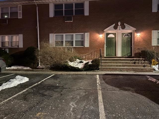 Building Photo - 1 Dahnert Park Ln Unit 6