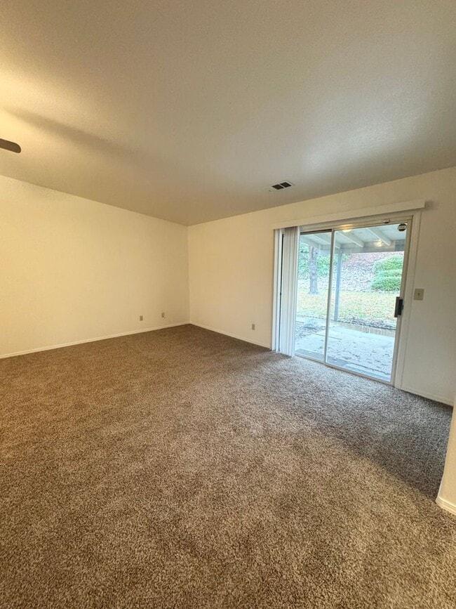 Photo - Spacious Home in West Redding