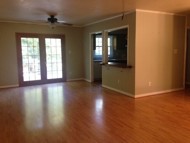 Photo - --APPLICATION PENDING CURRENTLY UNAVAILABLE-- 5 BR / 2.5 BA Split Level in Early Settlers Landing...