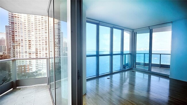 Building Photo - 1331 Brickell Bay Dr Unit 1502 Rental