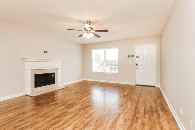 Photo - 3764 Indian Creek Blvd