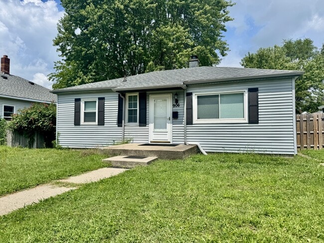 Photo - 906 E Elm St