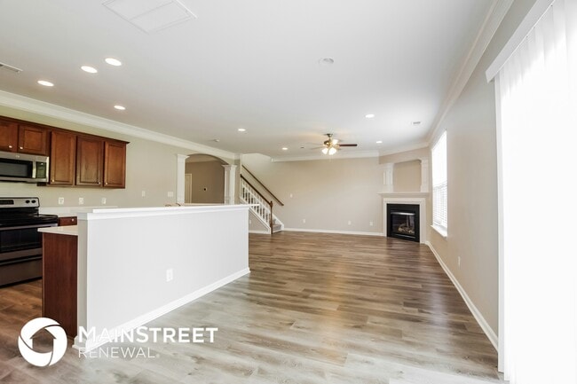 Photo - 4208 Bathurst Dr