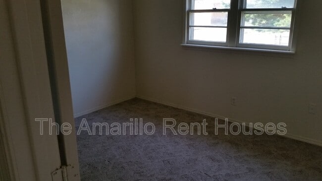 Photo - 307 Ponderosa Ln