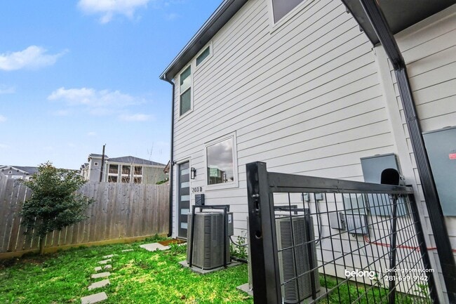 Photo - 203 Danna Ln Unit D