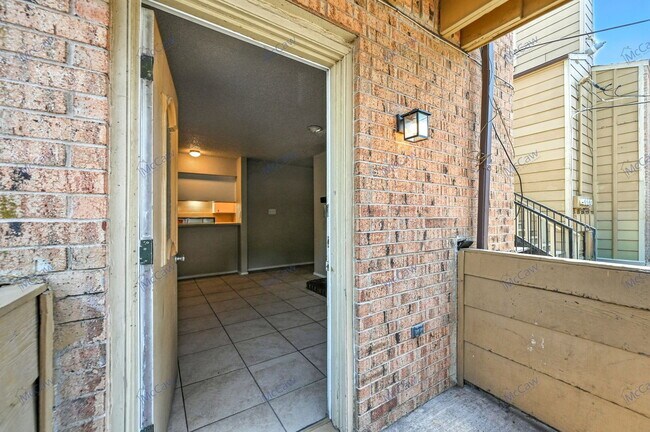 6176 Vega Dr