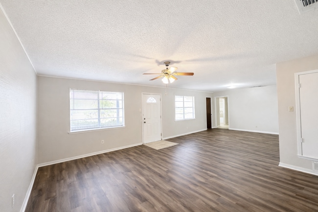 407 Maple St Unit 407B