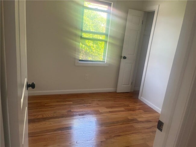 Photo - 1130 E 42nd St