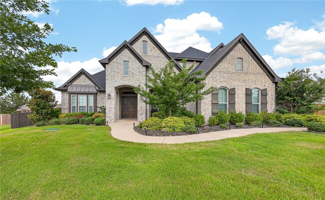 Building Photo - 1202 Birkshire Cir