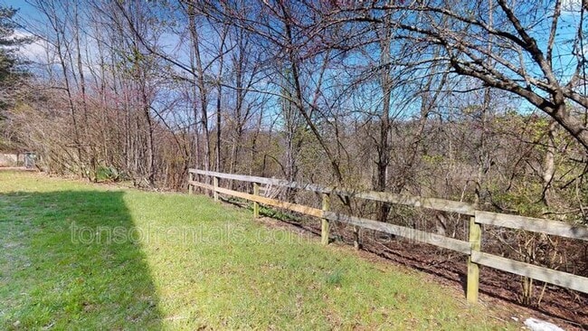 Photo - 50 Ledbetter Rd Unit B