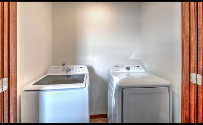 Photo - 419 Sierra Pl