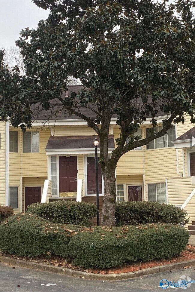 Building Photo - 1155 Old Monrovia Rd NW Unit 2J Rental
