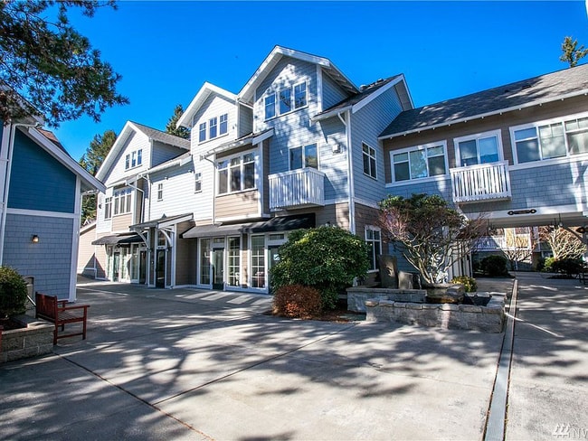 Photo - Nice Spacious Bainbridge Condo in heart of downtonw Unit Madrone Village 201