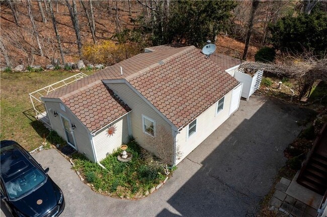 Building Photo - 5075 Old Post Rd Rental