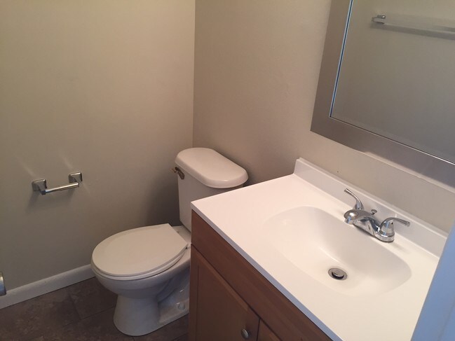 Photo - Ashbrook Manor Townhouses