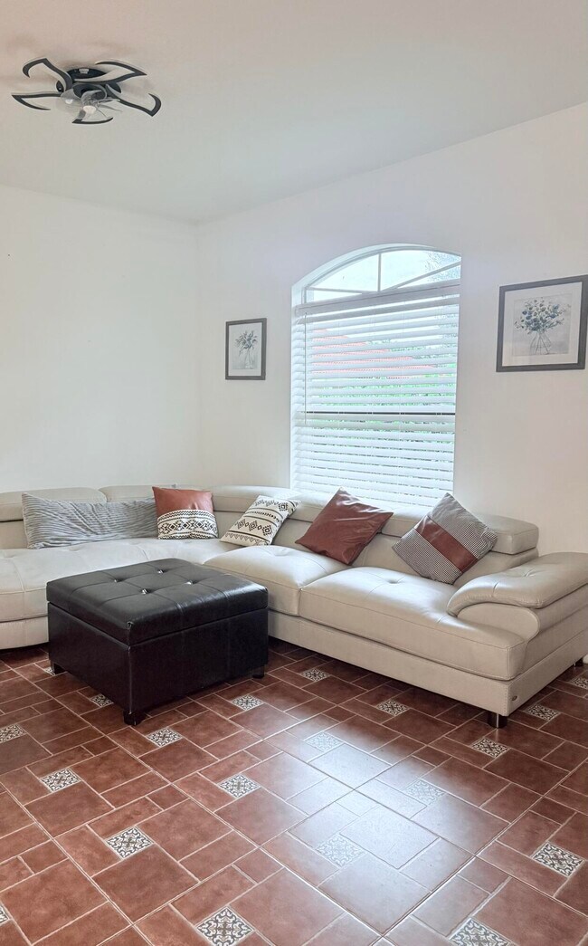Photo - 11937 Sturbridge Ln