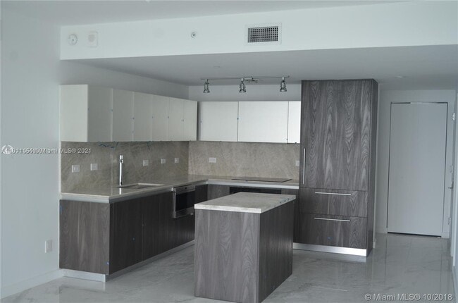 Photo - 3131 NE 7th Ave Unit 3403