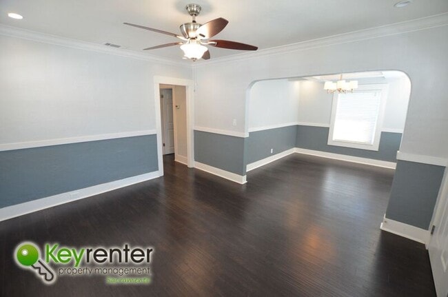 Photo - 3335 42nd St