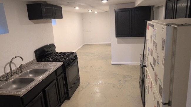 Photo - 14th St 3 Unit 3