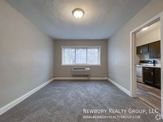 Building Photo - Welcome to WestWood Apartments: Your 2 Bed... Unit Apt. 8