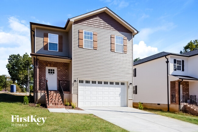 Photo - 1254 Pless St NW