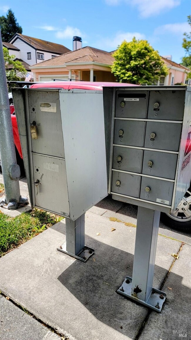 Photo - 1734 Zinfandel Dr