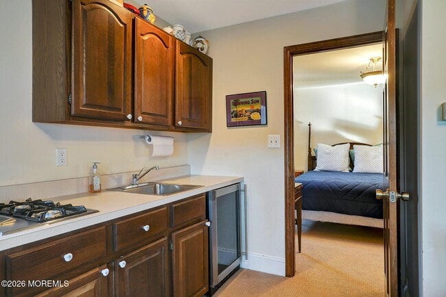 Building Photo - 599 Point Ave