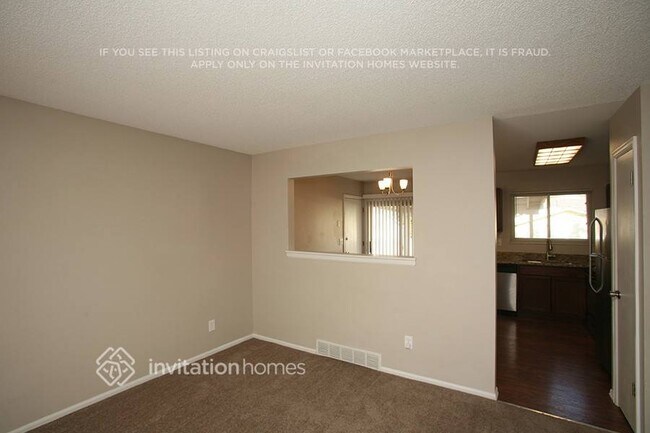 Photo - 9900 Detroit St