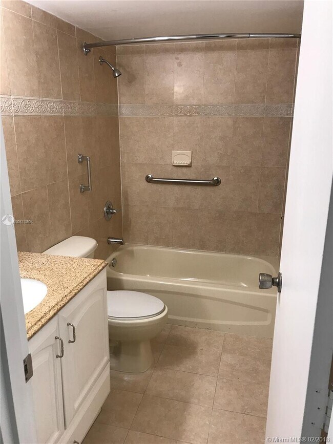 1300 Alton Rd Unit 3A