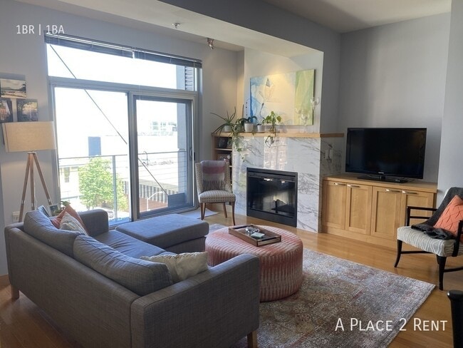 Building Photo - 309 W Washington Ave Unit 607