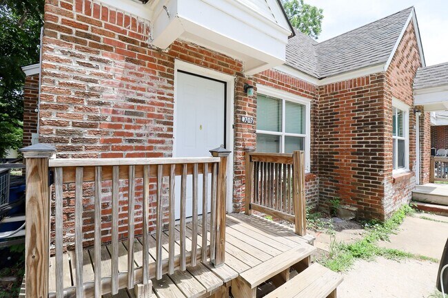 Photo - 1705 N Atlanta Ave Unit 1707 N Atlanta Ave