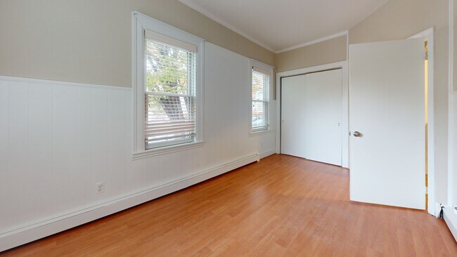 Photo - 310 Lowell St