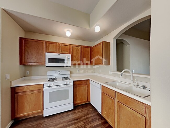 Photo - 16170 W Jefferson St