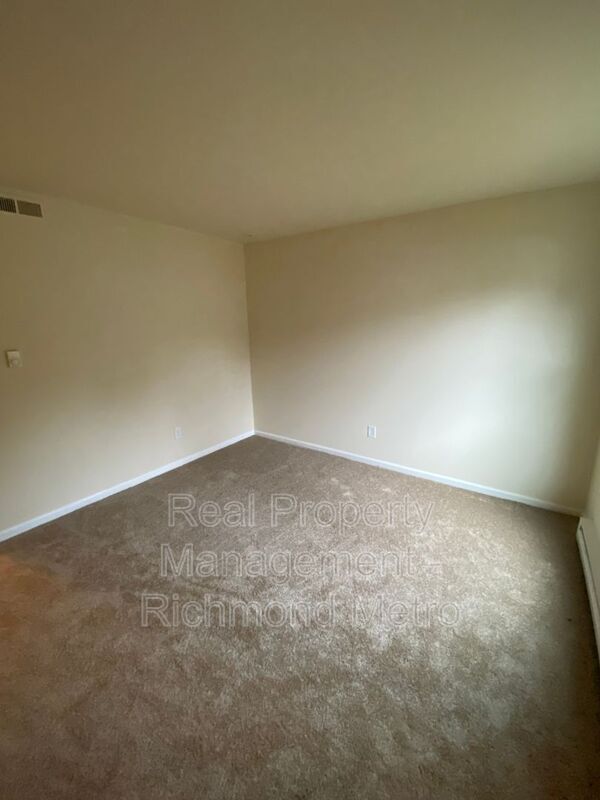 Photo - 5502 Stella Rd