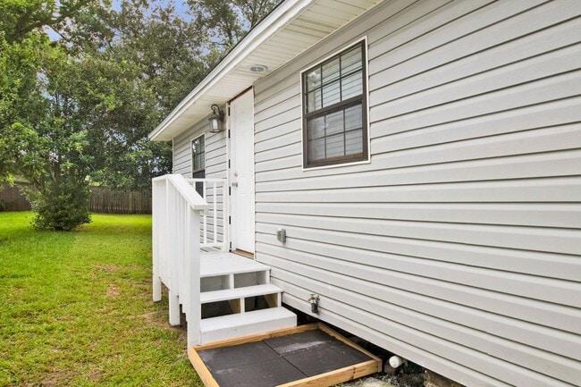 Photo - Downtown Pensacola Home For Rent