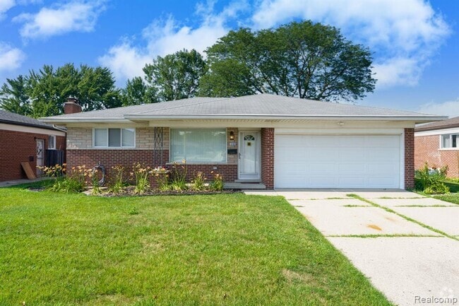 Building Photo - 13103 Iowa Dr Rental