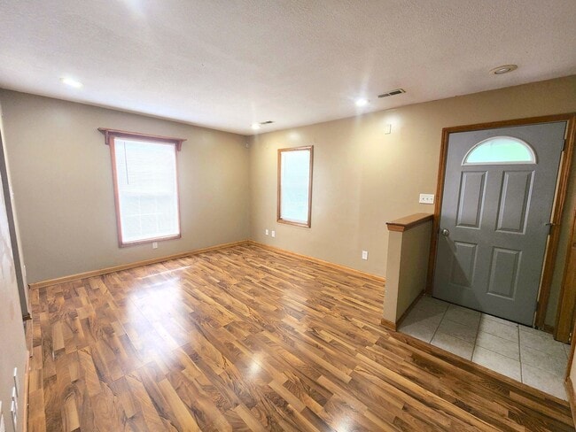 Photo - Cute home with amazing natural lighting! Check it out today!