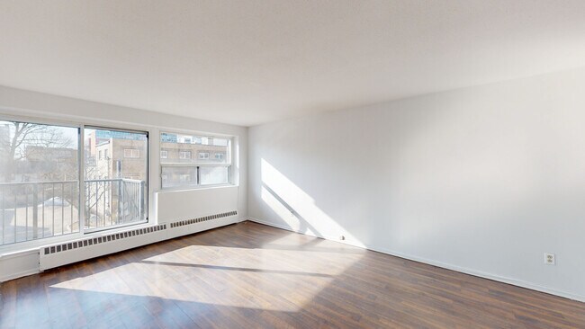 Photo - 360 Frank St. – The Edwardian