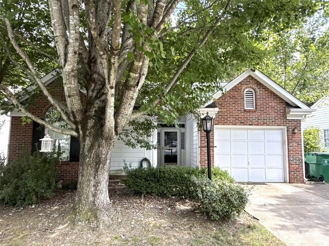 Building Photo - 8600 Lockerbie Ln Rental