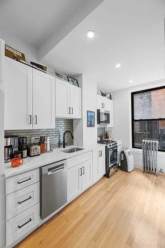 Photo - 425 Amsterdam Ave Unit 2N