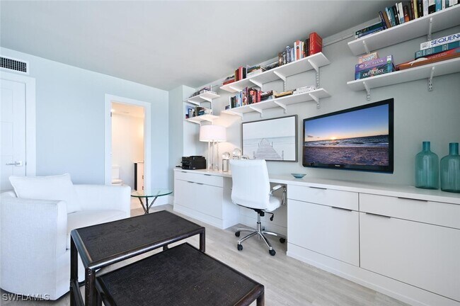 Photo - 3115 Gulf Shore Blvd N Unidad 608S