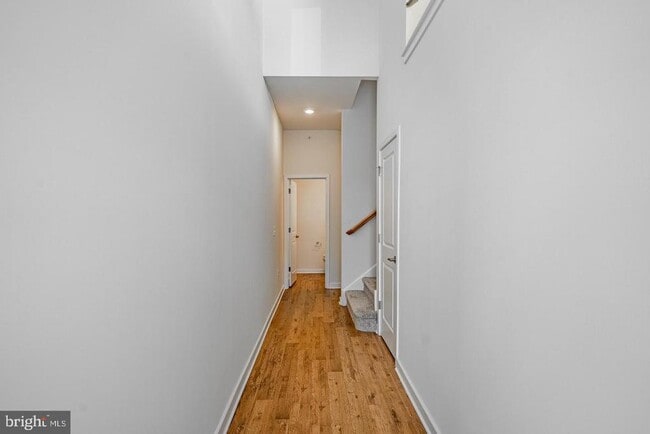 Building Photo - 1832 Boulder Dr