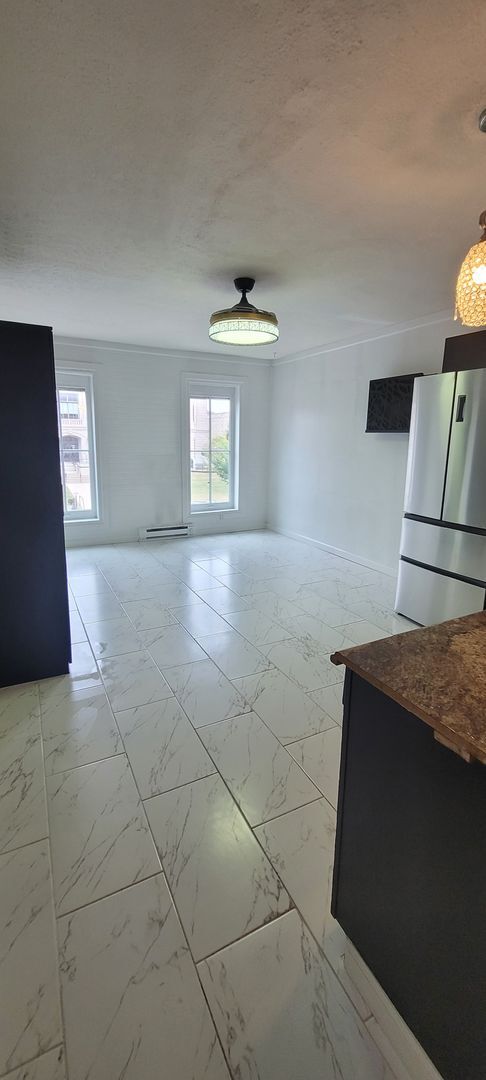 Photo - 111 W. Franklin-FOURPOINT Unidad Apt 03