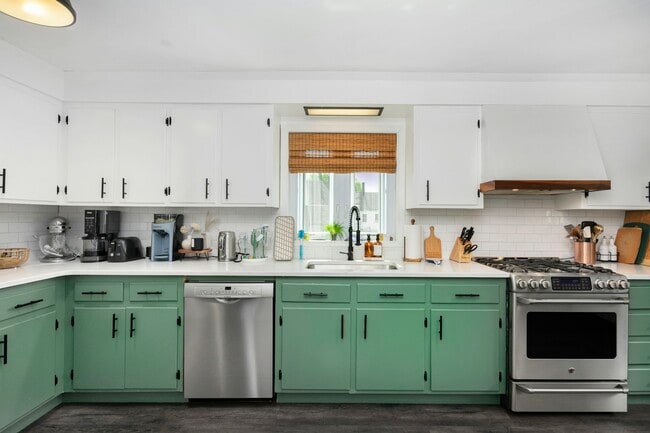 Photo - 611 Varney St Unidad 2