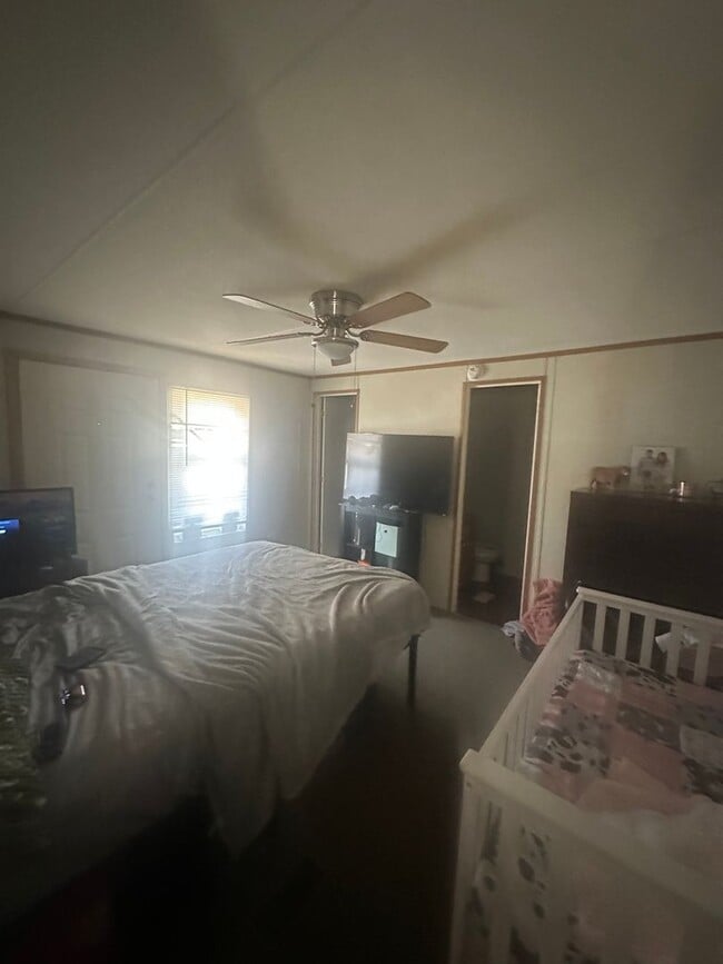 Photo - 3 bedroom 2 bath with plenty of space inside and out and gorgeous views!