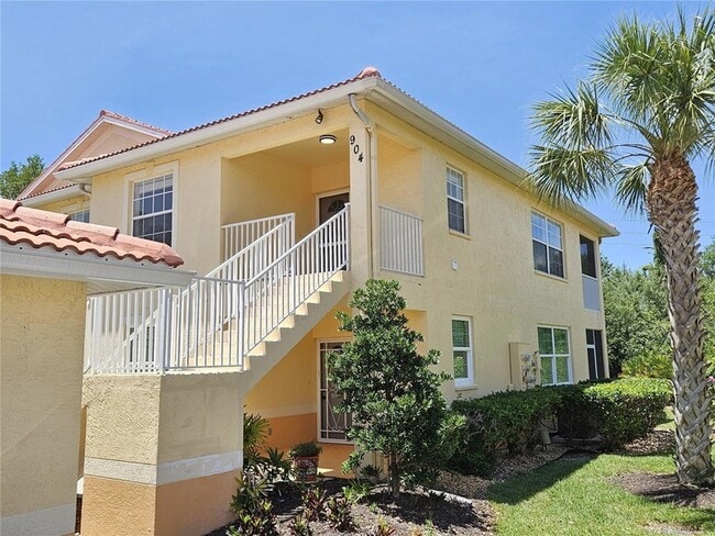 904 Casa Del Lago Way Unit 904
