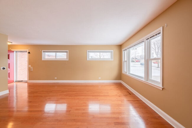 Photo - 114 N Forest Ave