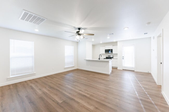 Photo - 6303 Volney Ave