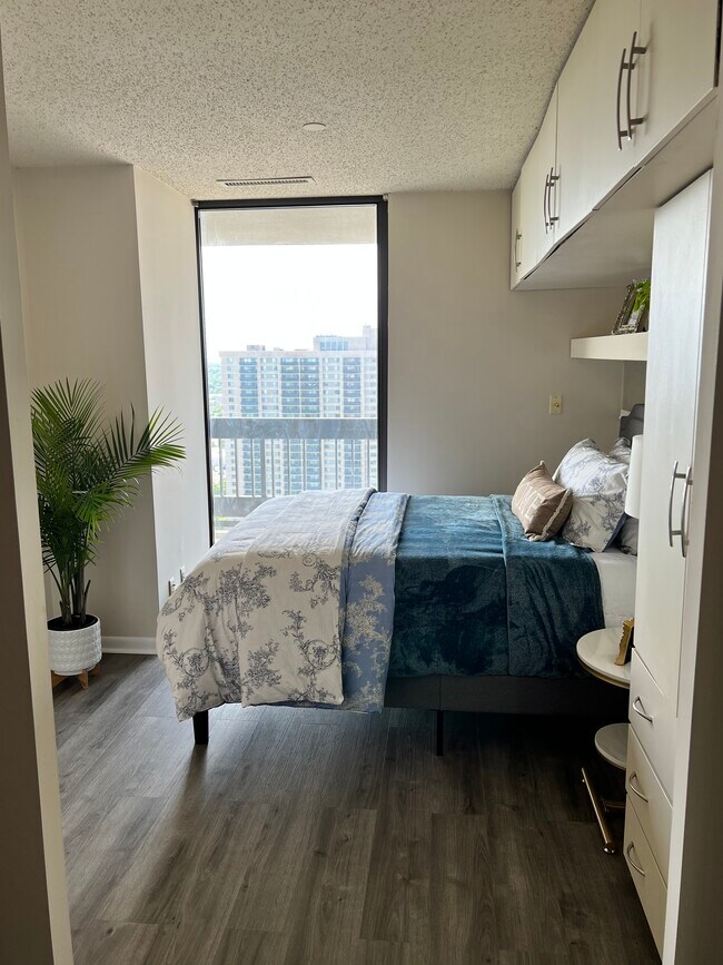 Master bedroom with double closets & space - 5505 Seminary Rd Unit 2608